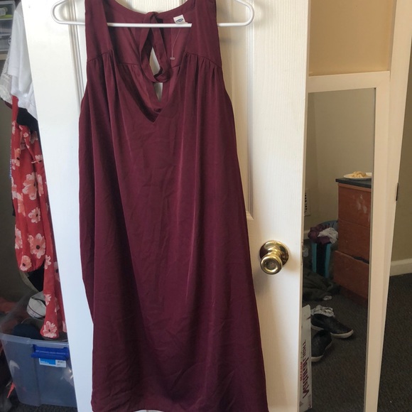 Old navy tie-back maroon sleeveless dress - Picture 2 of 4